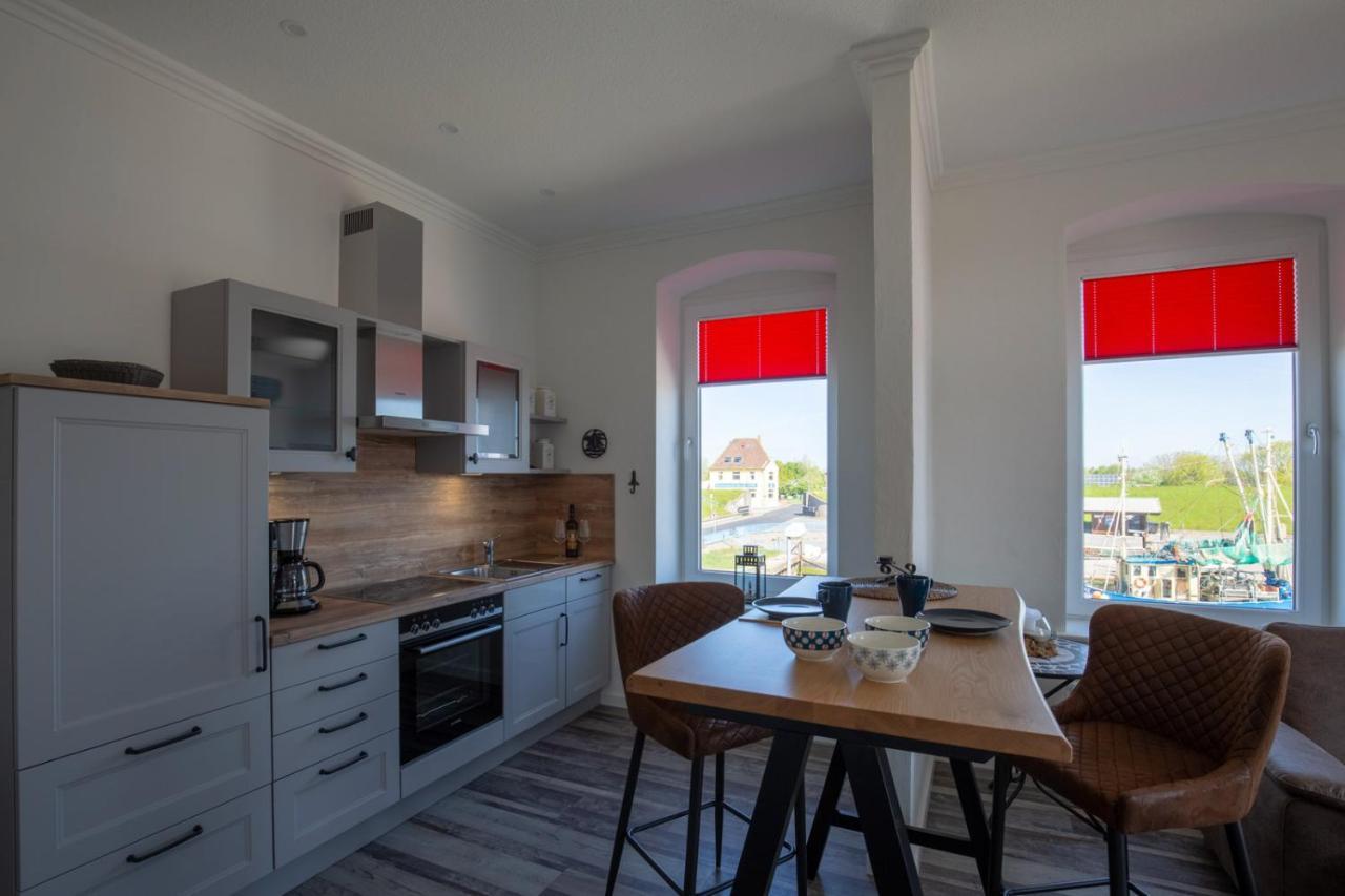 Heimathafen Ueber Hafen-Pub Apartment Pellworm Bagian luar foto